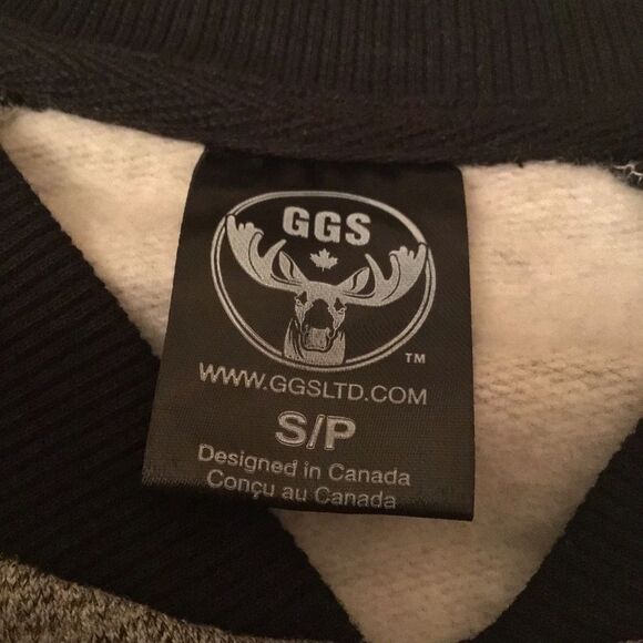 GGS Canada Gray and Black Men's Front Zip Jacket Unisex Sweater - Picture 4 of 8